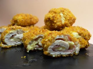 Flamenquines de pollo empanados con kikos